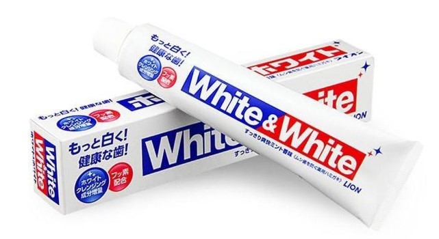 Зубная паста отбеливающего действия LION White&White, 150 гр